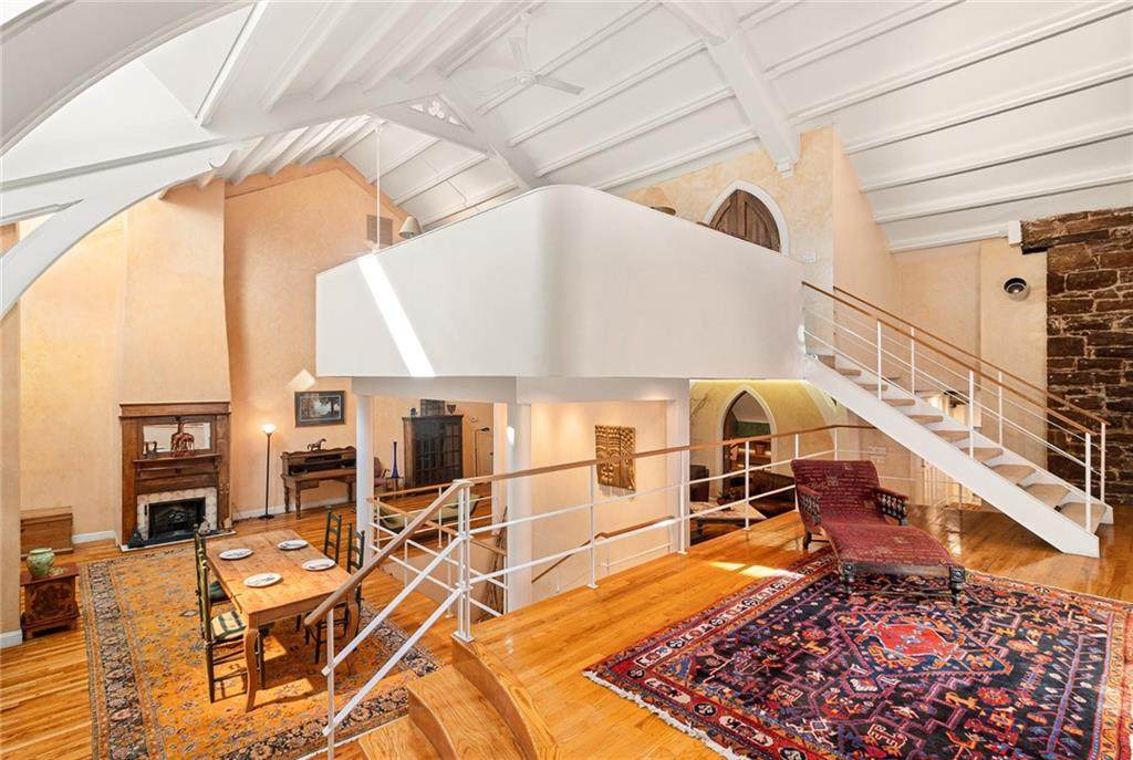 99 Clinton Street - Photo 1