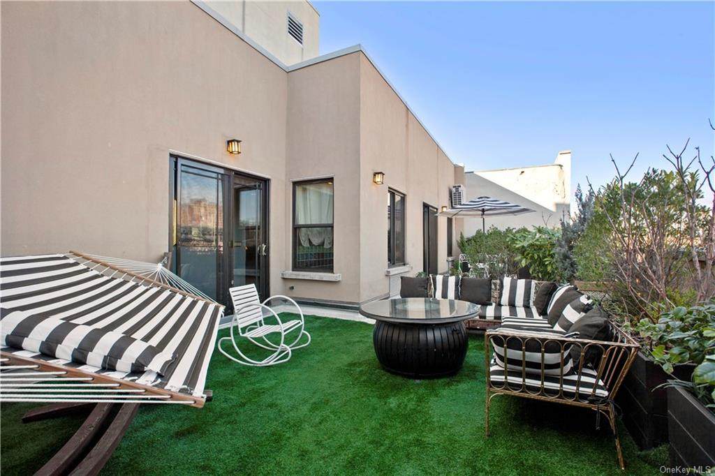 108 138 Street - Photo 1