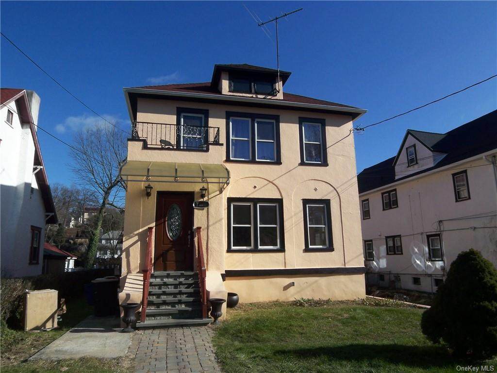 7 Willard Avenue - Photo 1