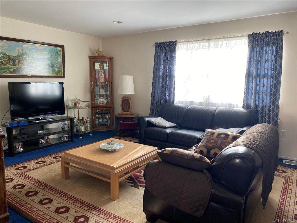 35 Weathervane Drive - Photo 1