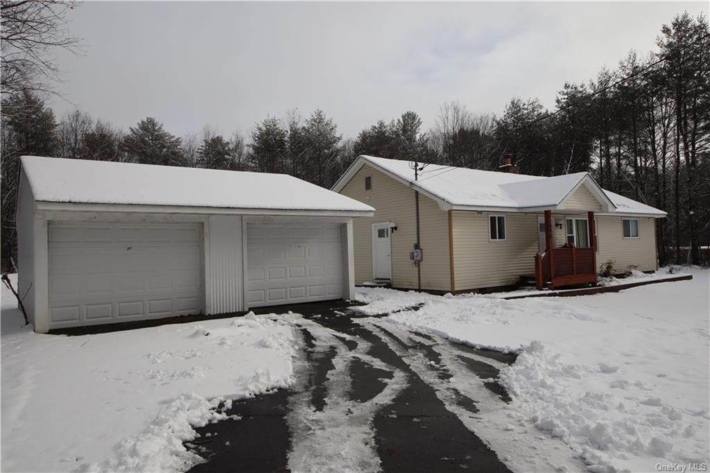498 Hamilton Road - Photo 1