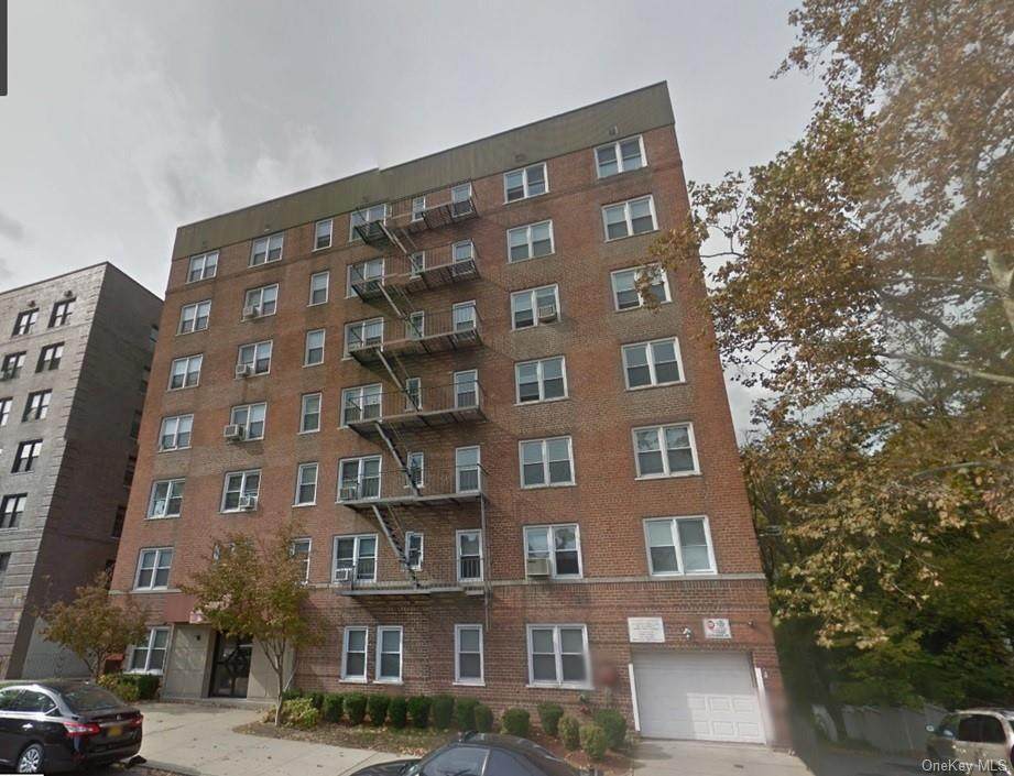 585 Mclean Avenue - Photo 1