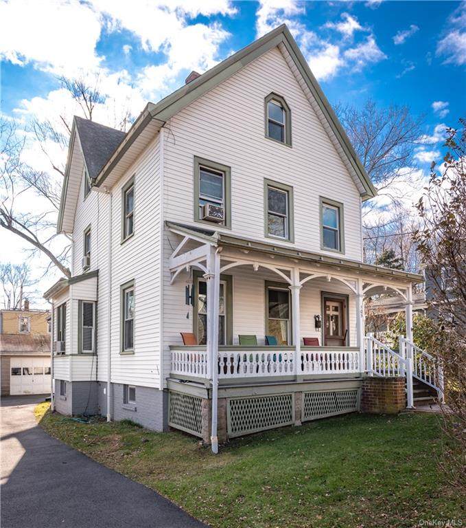105 Castle Heights Avenue - Photo 1