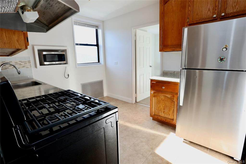 70 Barker Street - Photo 1