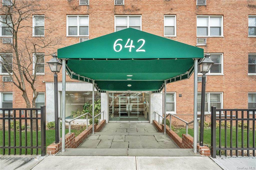 642 Locust Street - Photo 1