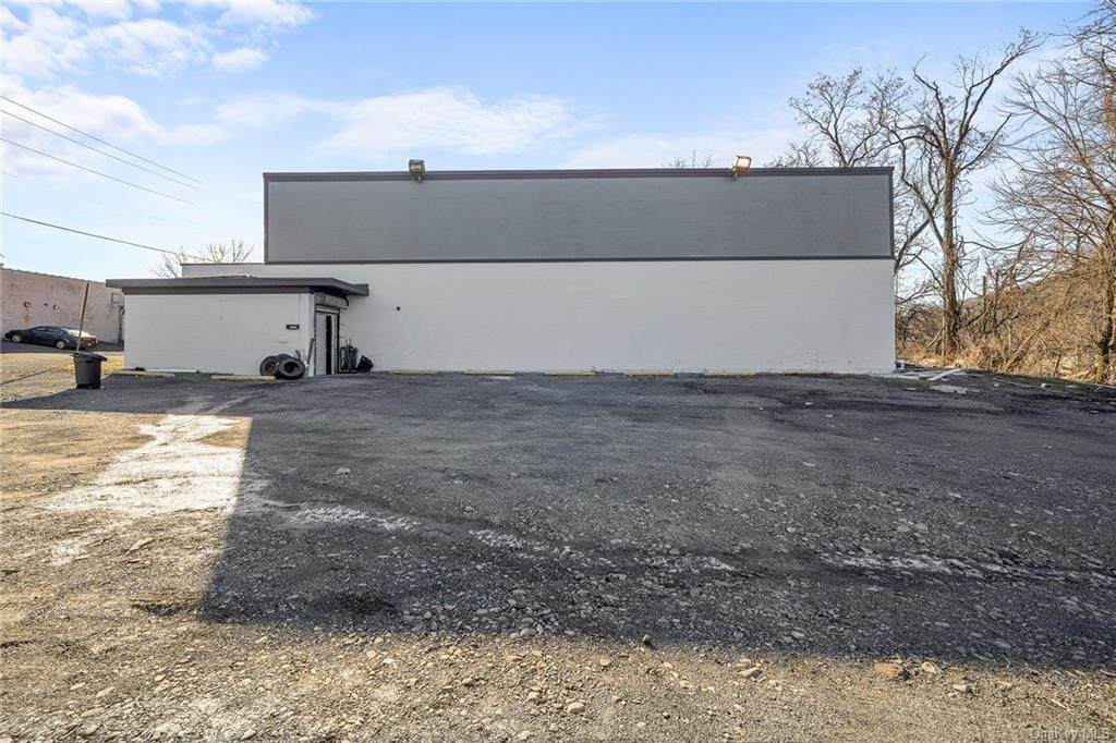 2 Commercial Place - Photo 1