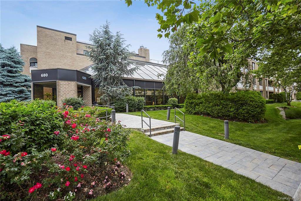 680 Boston Post Road - Photo 1