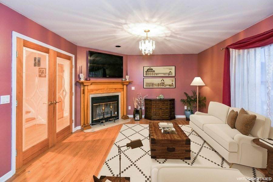 9 Garden Street - Photo 1