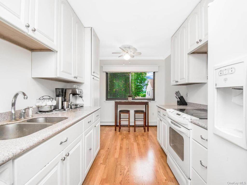 50 Dekalb Avenue - Photo 1