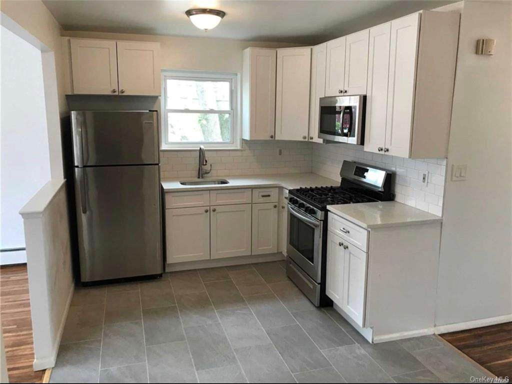2701 Seymour Avenue - Photo 1