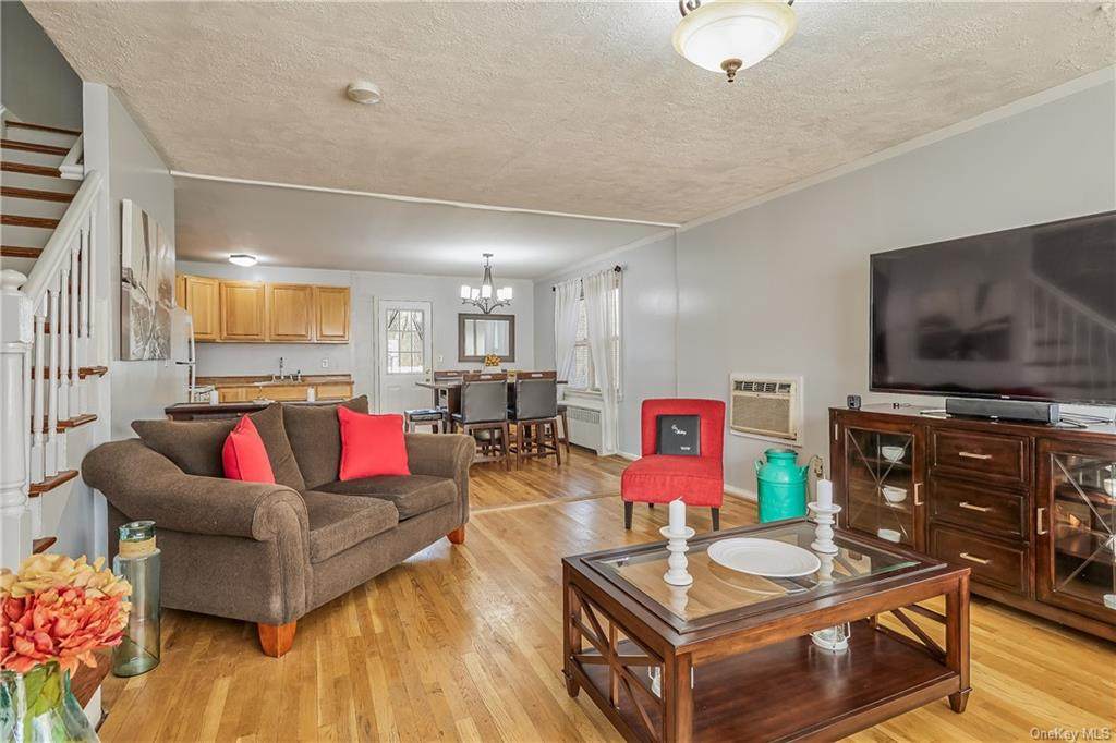 2873 Schley Avenue - Photo 1