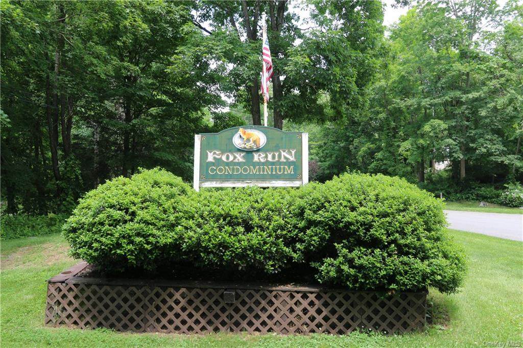 220 Fox Run Lane - Photo 1