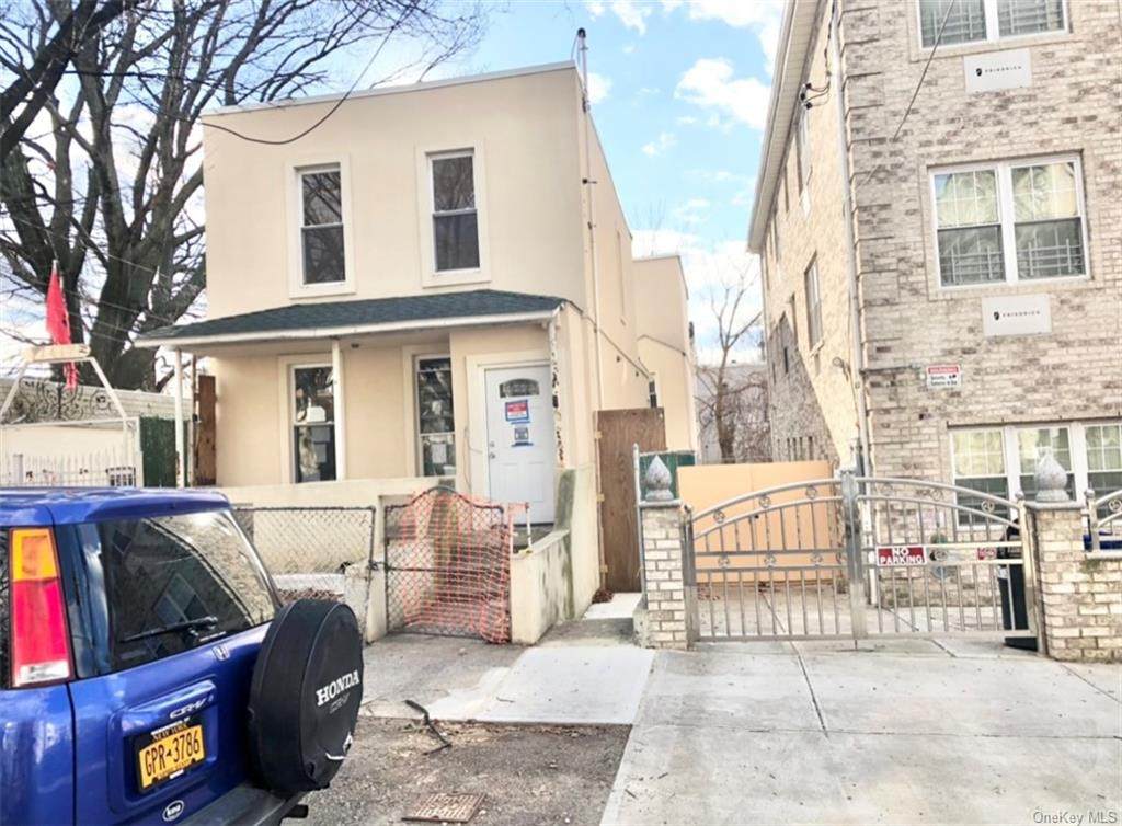 1619 Melville Street - Photo 1