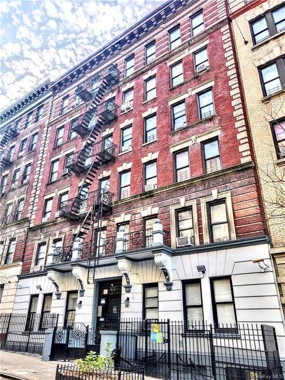 526 158th Street - Photo 1