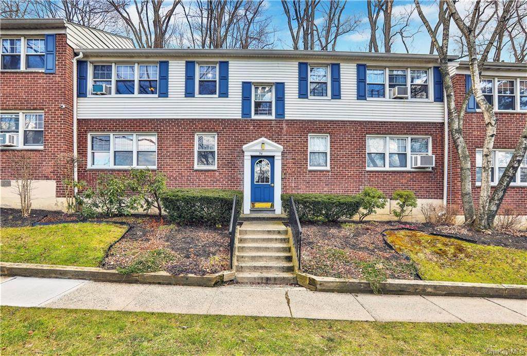 38 Underhill Avenue - Photo 1