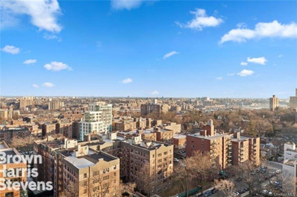 3333 Henry Hudson Parkway - Photo 1