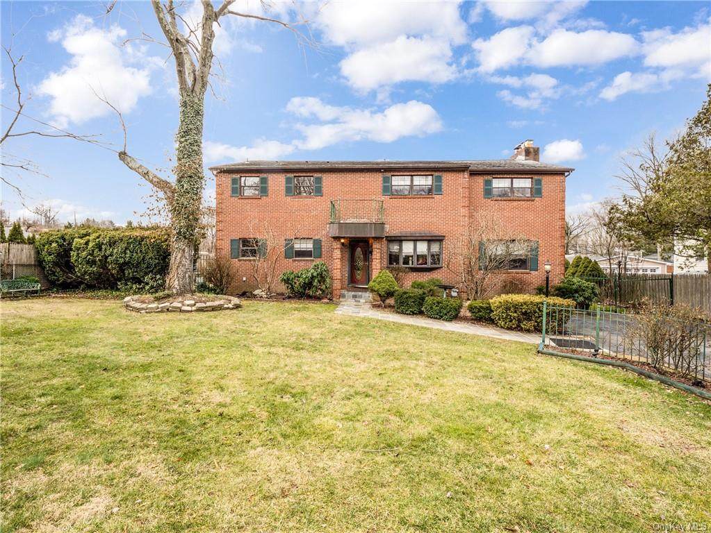 5 Hillside Close - Photo 1
