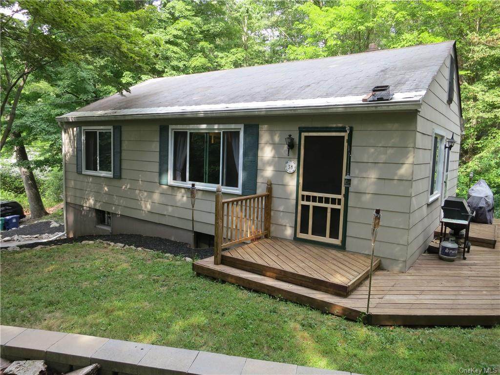 38 Winnebago Road - Photo 1