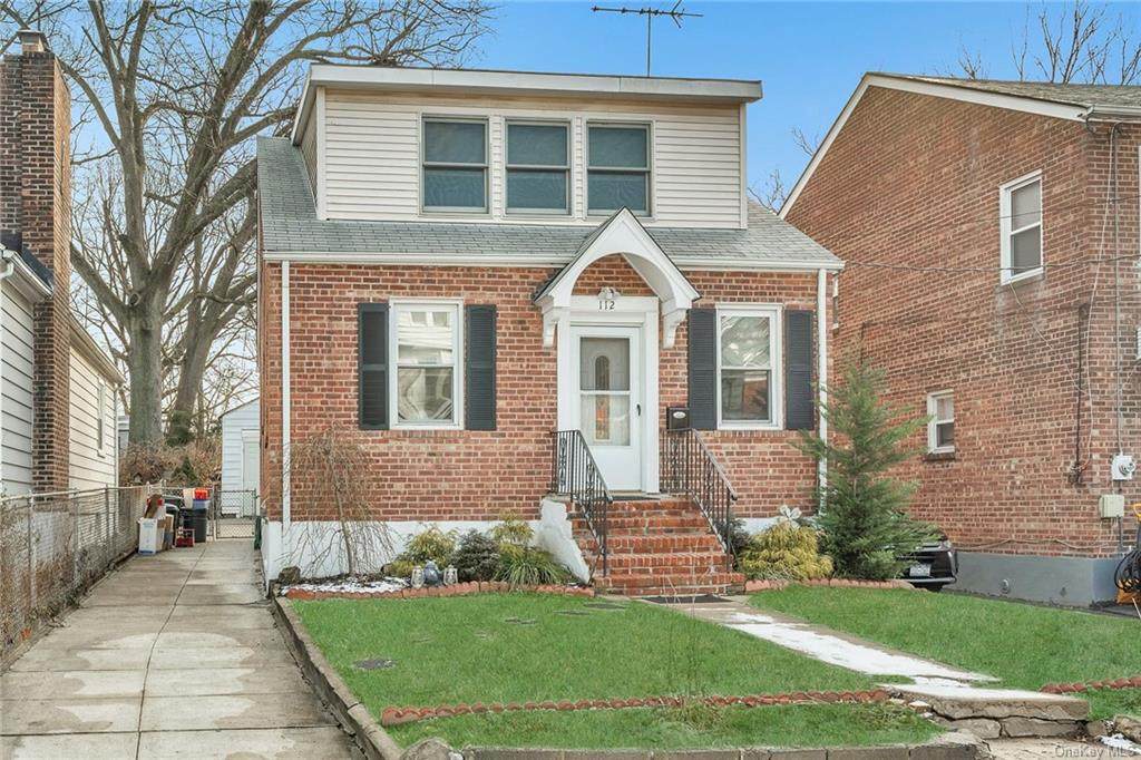 112 Hart Avenue - Photo 1