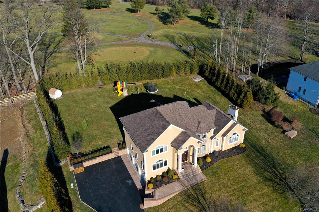 35 Greenwich Avenue - Photo 1