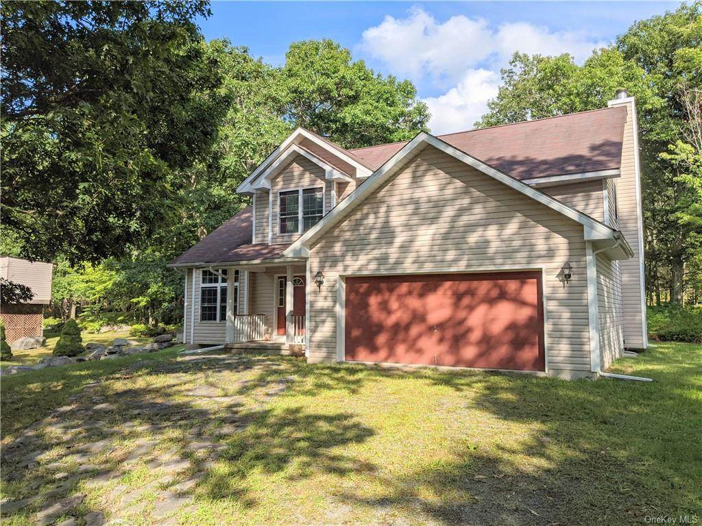 105 Pommel Drive - Photo 1