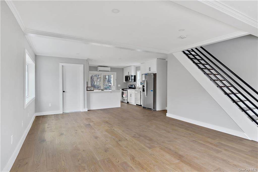 133 Voss Avenue - Photo 1