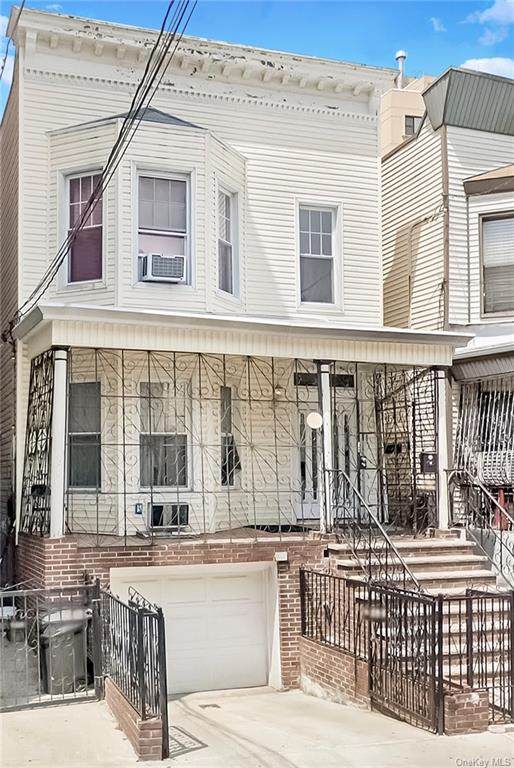 2727 Creston Avenue - Photo 1