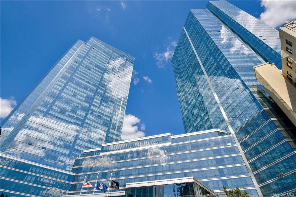 1 Renaissance Square - Photo 1