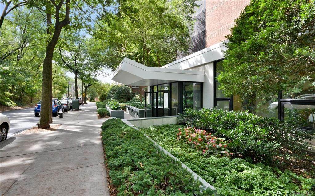 2575 Palisade Avenue - Photo 1