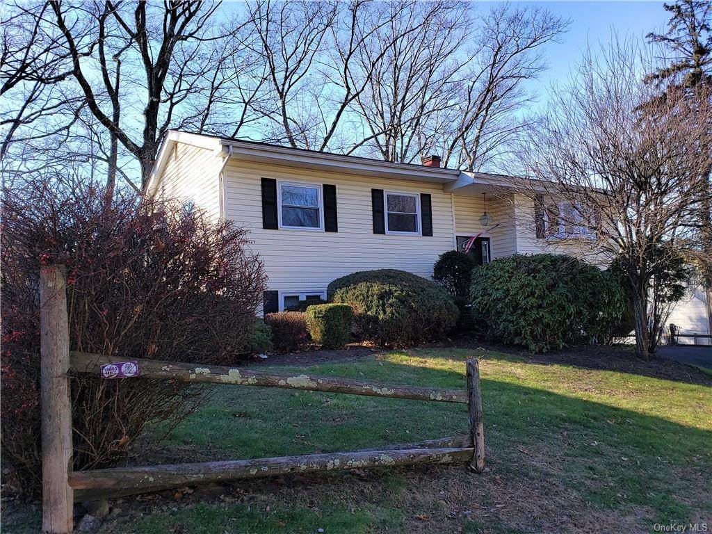 735 Jacqueline Drive - Photo 1