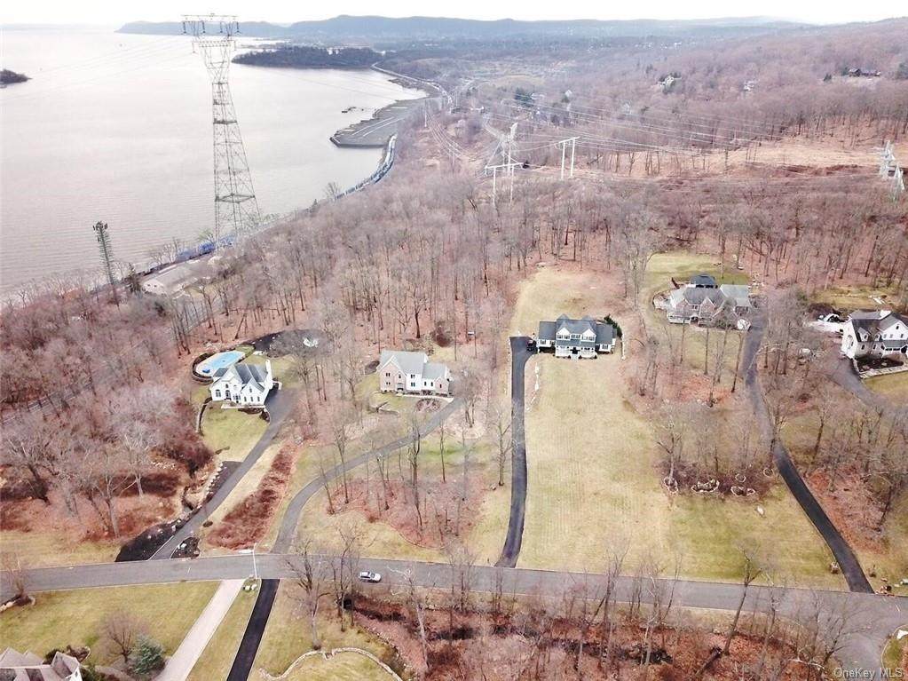 3 Katavolos Drive /160-162 Mott Farm Rd - Photo 1