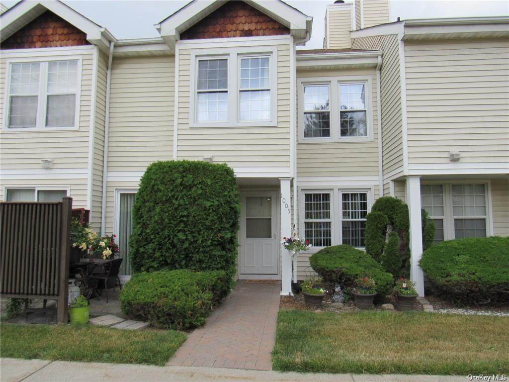 1005 Whispering Hills - Photo 1