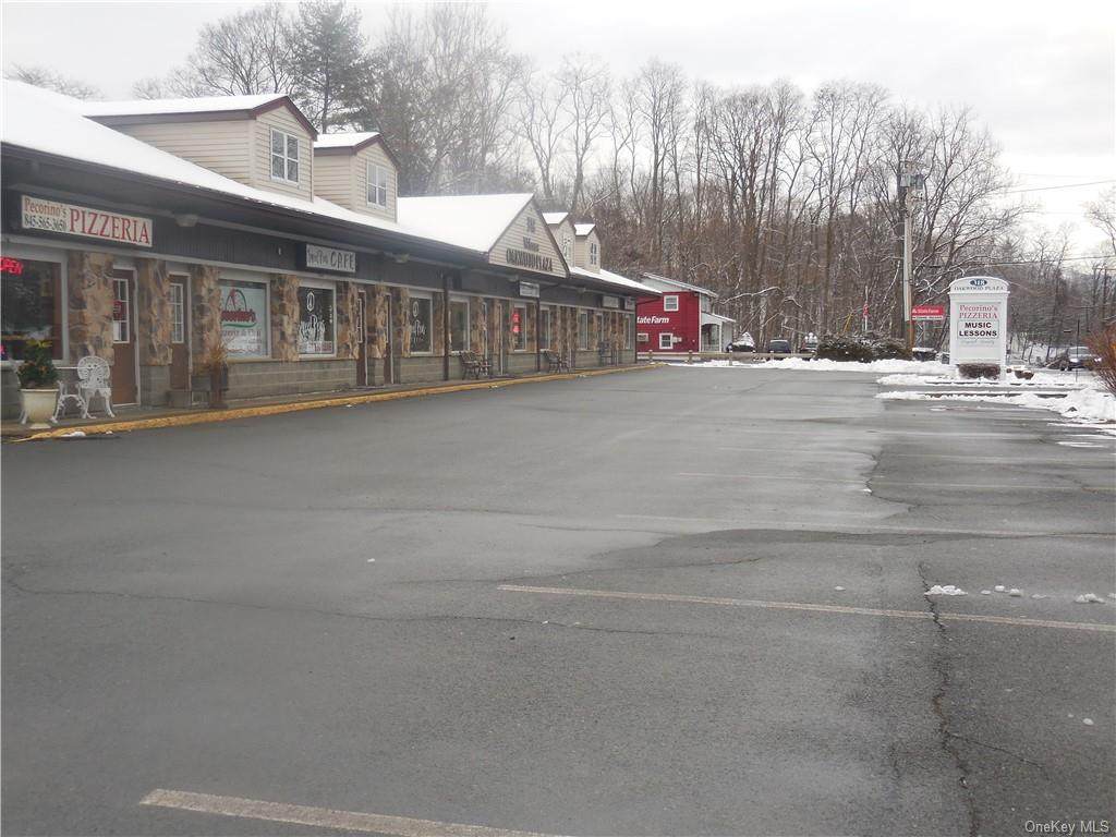 318 Blooming Grove Turnpike - Photo 1