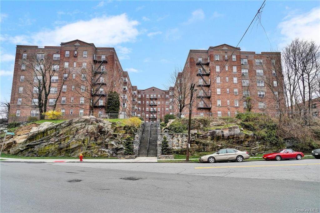 1 Bronxville Road - Photo 1