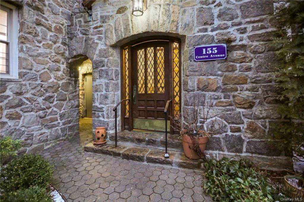 155 Centre Avenue - Photo 1