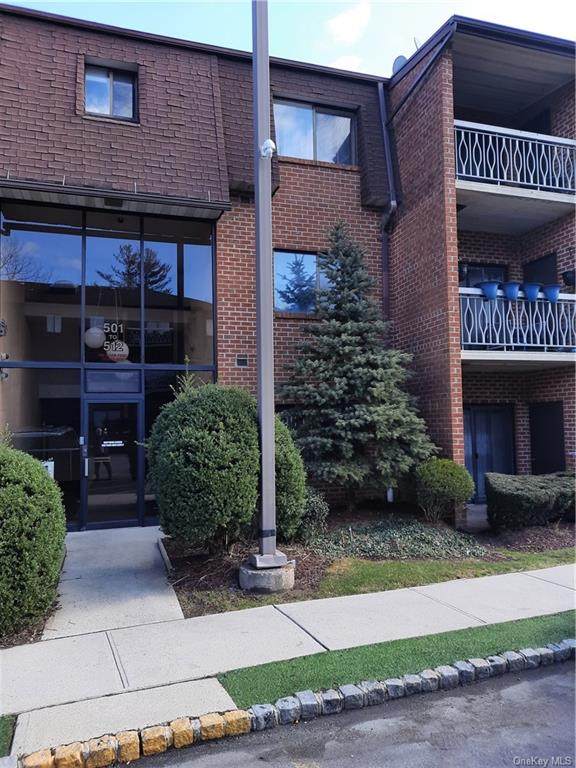 512 Kennedy Drive - Photo 1