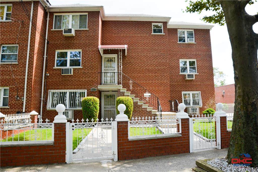 1020 Throggs Neck Expressway - Photo 1