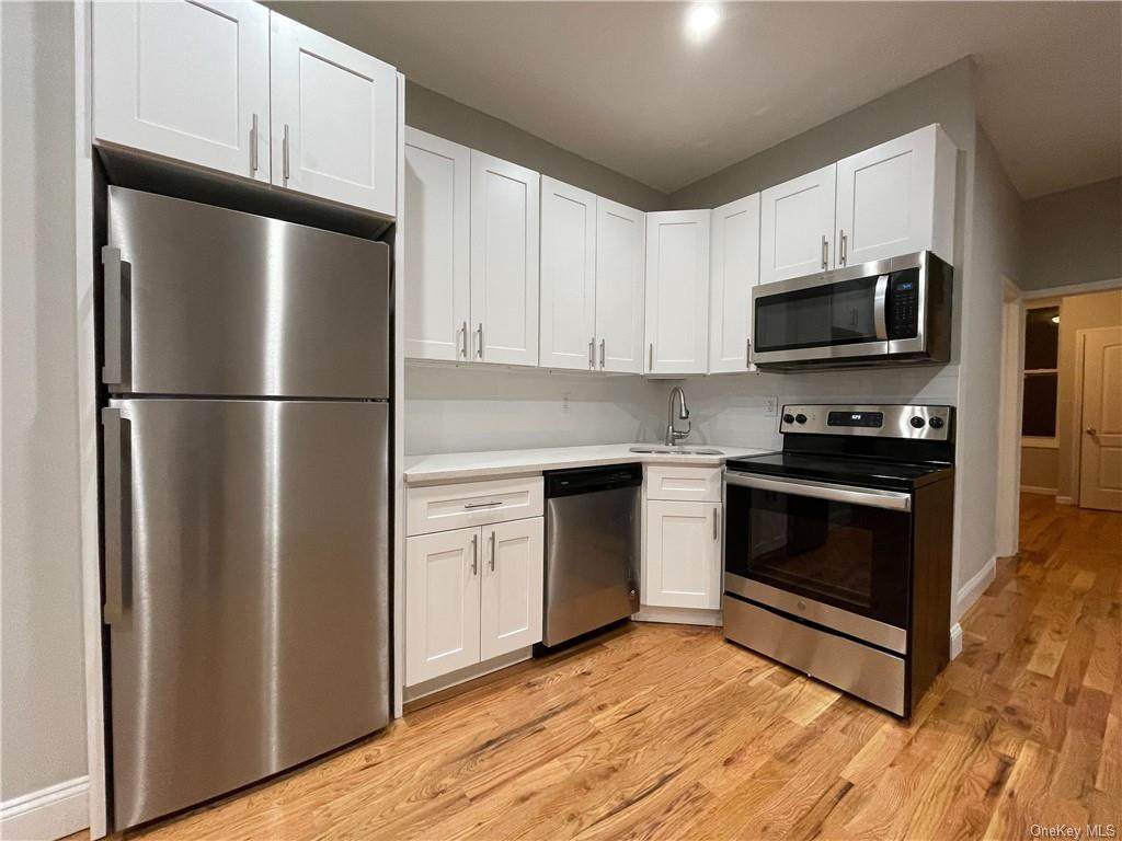 1049 Tiffany Street - Photo 1