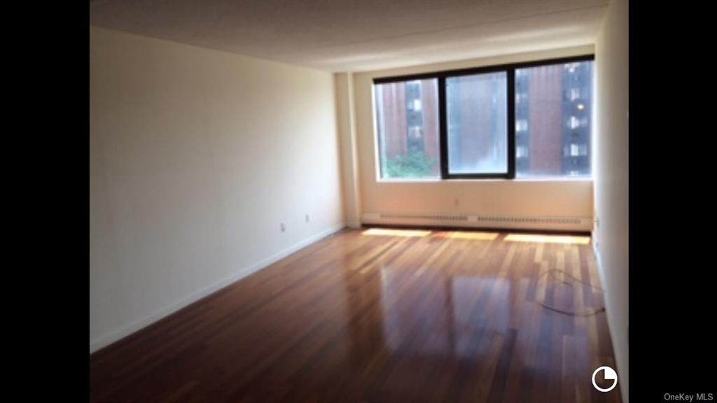 4 Martine Avenue - Photo 1