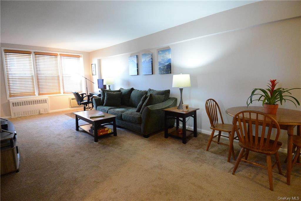 14 Westview Avenue - Photo 1