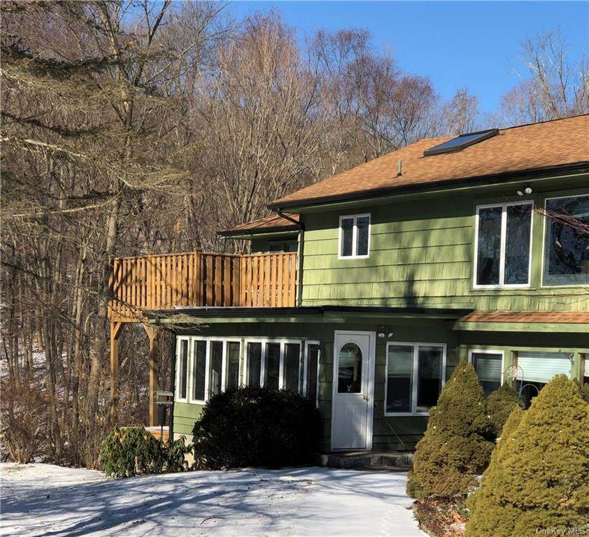 65 Woodbine Drive - Photo 1
