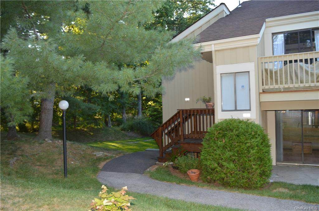 160 Laurel Ridge - Photo 1