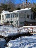 1029 Round Hills Road - Photo 1