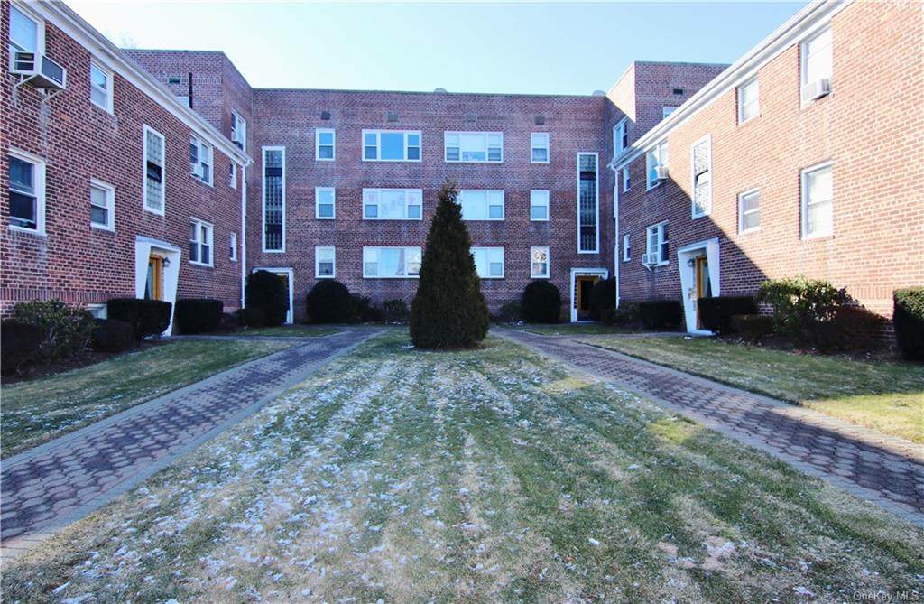32 Broad Street - Photo 1
