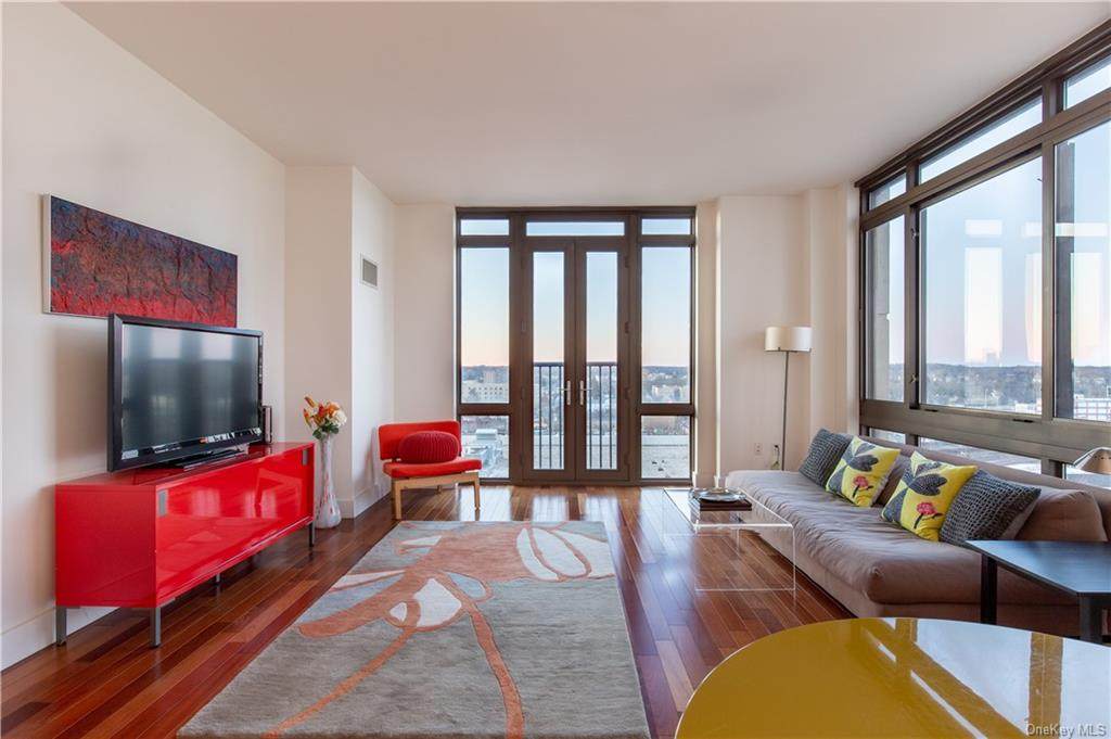 175 Huguenot Street - Photo 1