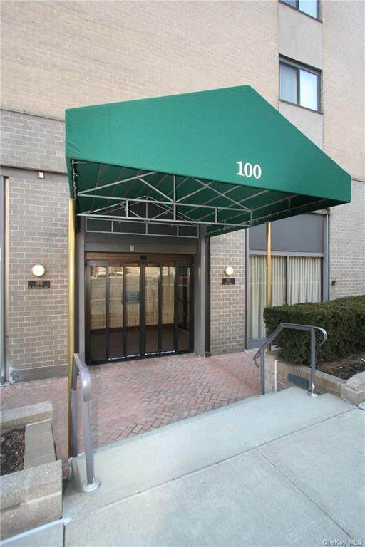 100 Hartsdale Avenue - Photo 1