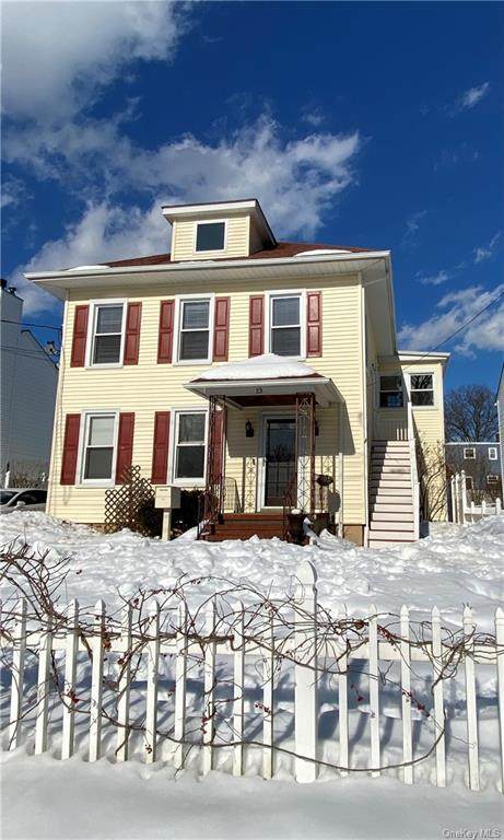 13 Gates Avenue - Photo 1