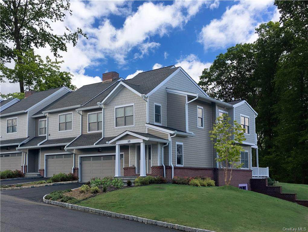 315 Overlook Court - Photo 1