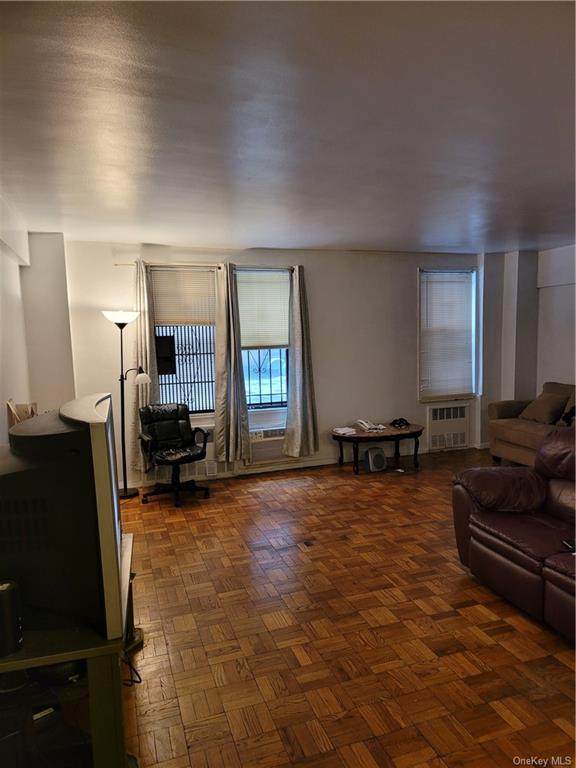 665 Thwaites Place - Photo 1