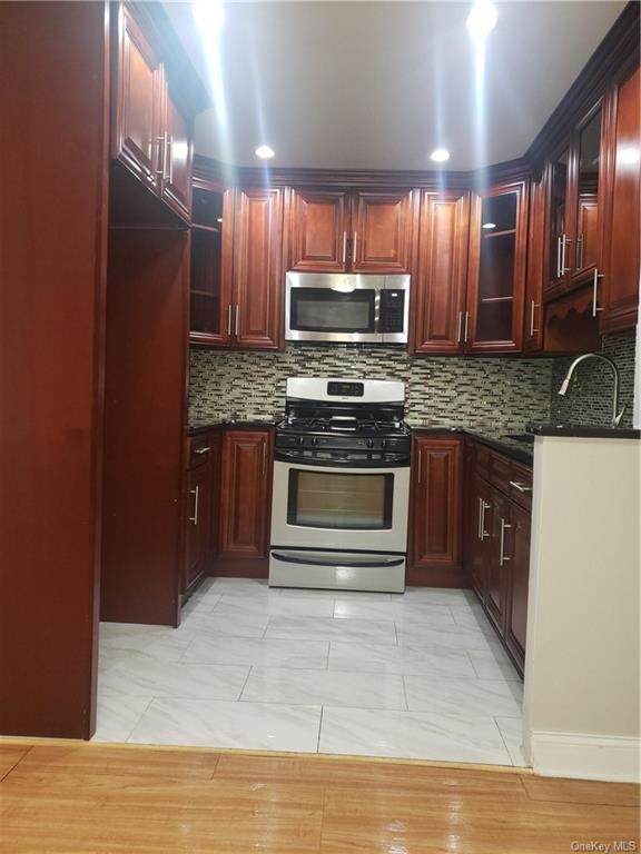 563 Bolton Avenue - Photo 1